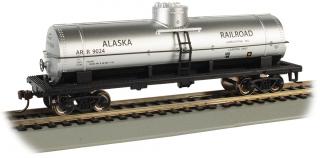 Bachmann HO 40' Single-Dome Tank Car - Alaska Railroad #9024