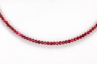 Náhrdelník z broušeného rubínu QA, mírně nepravidel.kuličky cca 3 mm, stříbro Ag 925/1000 (RU9681B)