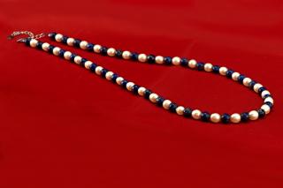 Náhrdelník z lapisu lazuli QA a bílých sladkovodních perel, stříbro Ag 925/1000, kuličky cca 6 mm (LLP9075S)