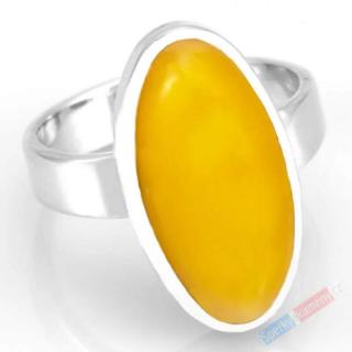 Stříbrný prsten (Ag 925/1000) se žlutým jantarem QA, vel. kamene cca 22 x 12 mm (JA6059R)