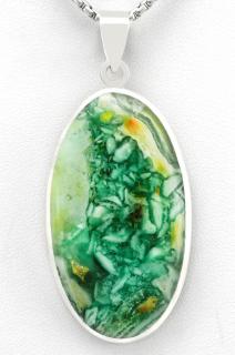 Větší stříbrný přívěsek (Ag 925/1000) s jadeitem z Barmy QA, ovál cca 44 x 26 mm, nádherná kresba (JD9085P)