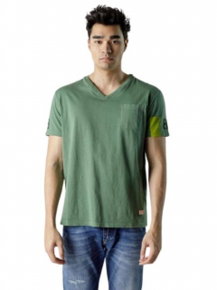 Devergo pánské triko s výstřihem do V krátký rukáv zelené Velikost: L