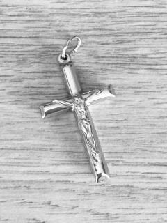 42mm přívěsek křížek s Kristem - rhodiovaný 3,4gr (Materiál stříbro Ag 925/1000)