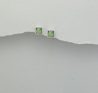 Náušnice 5,5mm Peridot (Šperky Swarovski Elements s certifikátem pravosti - likvidace skladu)