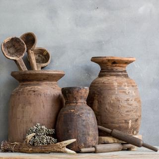stará dřevěná váza NEPAL Rozměry: v- 20 až 24cm