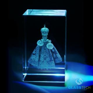 3D Pražské Jezulátko v kvádru 50 x 50 x 80 mm (3D Pražské Jezulátko ve skleněném hranolu 50 x 50 x 80 mm)