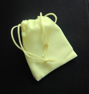 Sametový sáček - žlutý (Dárkový sáček žlutý, sametový 120 x 80 x 3 mm)