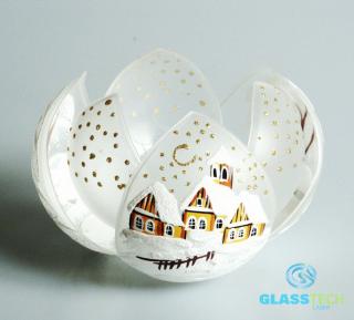 Svícen - skl. leknín bílý - s malovanými domky (Skleněný svícen o průměru cca 120 mm, s ručně malovanými domky)