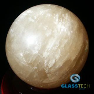 Žlutý křišťál o průměru 100 mm (Magická koule z nerostu Žlutý křišťál o průměru 100 mm)