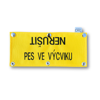 Žlutý návlek na vodítko 30 x 5 cm  možnost vlastního textu text: CZ - pes ve výcviku / nerušit, způsob upevnění: na cvoky