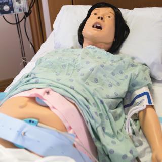 Porodní simulátor Complete Lucy