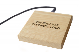 MIN PAD SQUARE - Váš text - Bezdrátová nabíječka dřevo: Jasan, barva kabelu: Černá