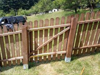 Jednokřídlová branka – laťový plot Výška: 100, Šířka: 100