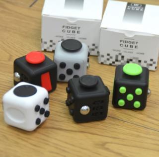 Fidget Cube černý/zelený