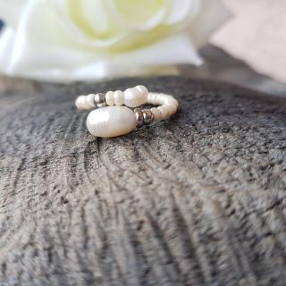 Lilli  Prstýnek (perly, rokajl, ocel)