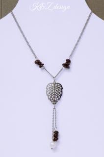 Náhrdelník  Pro lesní vílu  s granátem a perlou