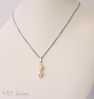 Souprava z říčních perel (náhrdelník + náušnice)