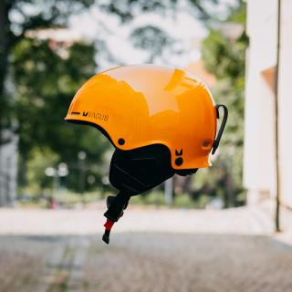 Lyžařská helma Vagus Kevlar eXWhitelu Orange lesk Velikost: L/XL