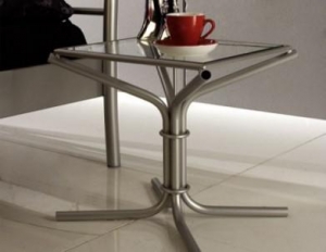 Kovový noční stolek TEK Povrchová úprava: Základní (černá, bílá, stříbrná 9006)