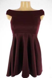 Dámské šatys kolovou sukní - Boohoo - 36 (36)