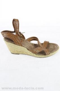 damskesandaly-espadrilky-na-klinku-esprit
