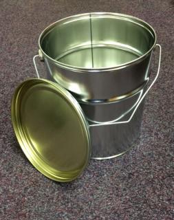 Plechový kbelík s drátěným držadle m + vtlačovací víko 10 L (1-11 ks)