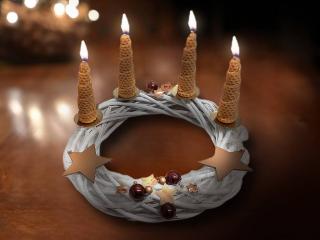 Věnec adventní proutěný ø 25 cm s hnědou dekorací na svíčky