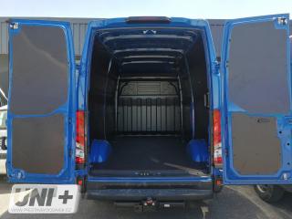Obložení bočních stěn - překližka 6,5 mm Iveco Daily (10,8 m³) (r.v. 2014-)