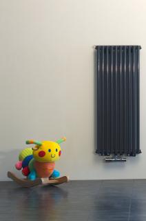 Designový radiátor Vulcanix vertical single, 400 x 571, bílá, na zeď (VZ2023)