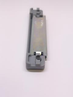 Magnetická západka ROTO NT pro 1-křídlé PVC dveře Výběr profilu: Veka Softline AD 9;Veka Topline AD 13;Veka Topline MD 13