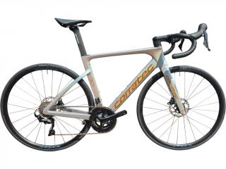 Corratec CCT Team Race (Stříbrná) 2025 Velikost rámu: XL, Průměr kol: 28" (700C), Výška rámu: (22" = 57cm)