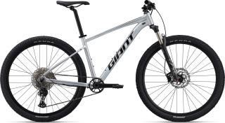 Giant Talon 0 Silver 2024 Velikost rámu: M, Průměr kol: 27.5", Výška rámu: (17" = 43 cm)