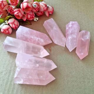 Růženín, krystal, obelisk, dekorativní 5 - 6 cm  (Růženín, krystal, dekorativní 5 - 6 cm)