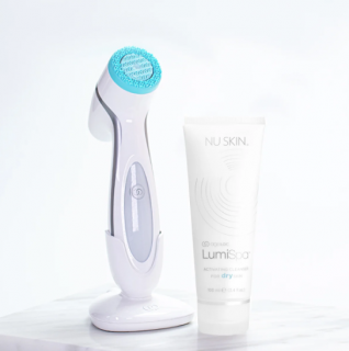 Nuskin Lumispa AgeLoc+čistící krém podle typu pleti Podle typu pleti: LumiSpa Activating Cleanser pro mastnou pleť