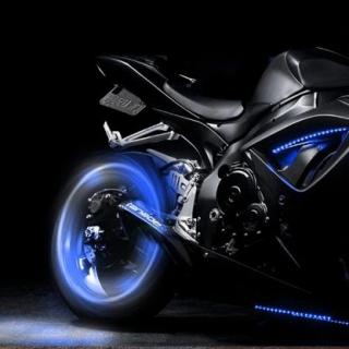 Voděodolná LED světla na kola (2 ks) FLASHWHEELZ Barva: Modrá