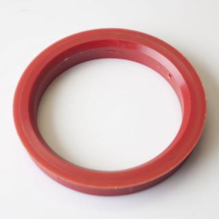 Vymezovací kroužek 89,1 / 71,1 plast, tm.červená, přesah kužele 2mm (Kroužky pro ALU kola)