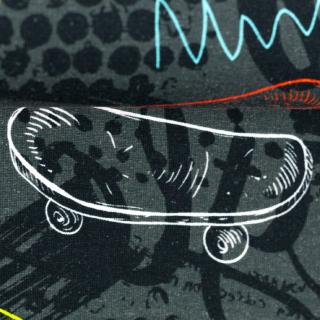 Počesaná teplákovina – skateboardy tmavě šedá