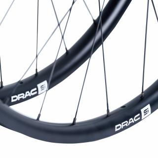 Karbonový ráfek MTB DRAC 29, 28 děr, barva White, plášť