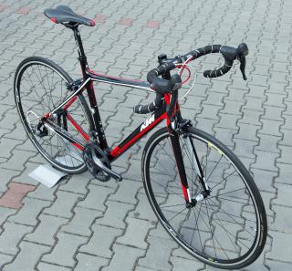 Silniční kolo KTM REVELATOR 3300 Shimano ULTEGRA černé/červené/bílé Velikost rámu: S 52cm