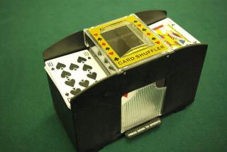 Automatická míchačka karet XXL, pro 4 balíčky karet (Automatická míchačka karet )