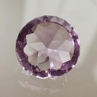 Ametyst, Vysočina 14x14mm Váha: 10.5ct