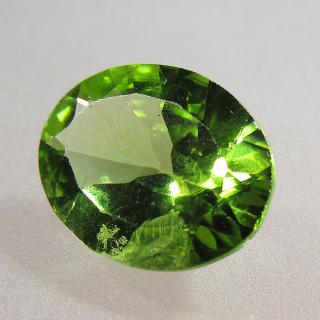 Peridot z Pákistánu 11x8mm Váha: 2.99ct