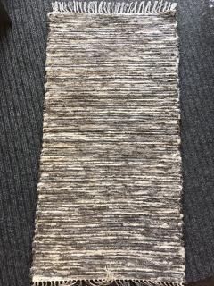 KOBERKA - ručně tkaný koberec, 60x120 cm  - skladem 2 ks