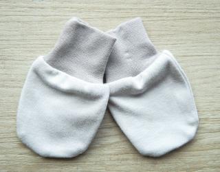 Bavlněné kojenecké rukavičky šedé v.56-80