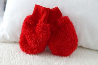 Chlupaté rukavičky, červené v.56-80