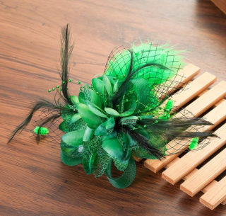 Dámský fascinátor klobouček Květ s peřím - zelený