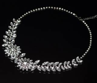 Dámský luxusní náhrdelník Crystal Flower Druh barvy: Stříbrná