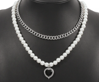 Dvouvrstvý náhrdelník s perlami a přívěskem černého Srdce
