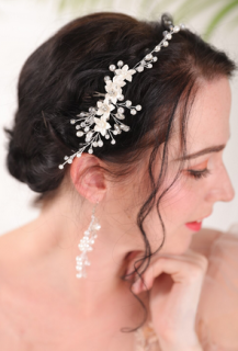 Hřeben do vlasů květy s kamínky a perlami