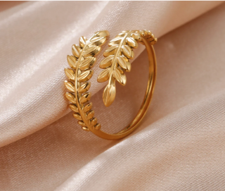 Nerezový prsten ve tvaru Klasu Druh barvy: Zlatá